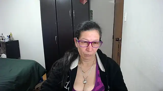 Snapshot of latin49 chatting on 02/27/26, 05:07 latin49 online show from 02/27/26, 05:07