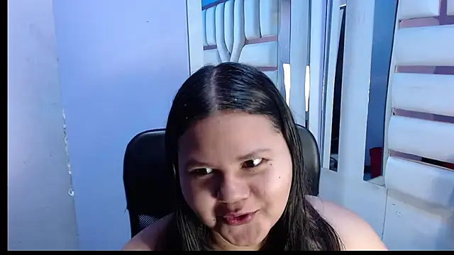 ValenTitis online show from 12/15/25, 08:46