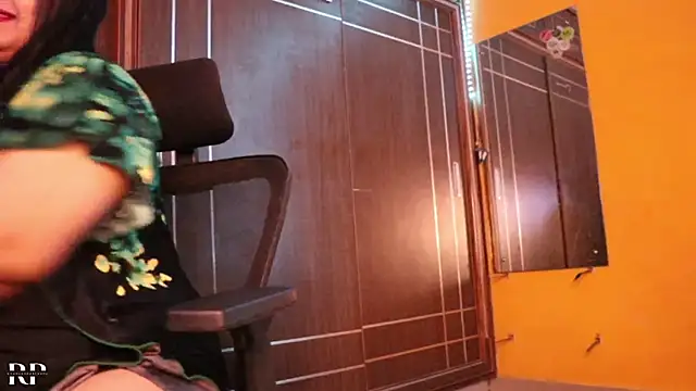 Snapshot of AgniPriya chatting on 02/08/25, 11:24 AgniPriya online show from 02/08/25, 11:24