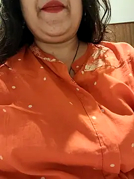 Snapshot of AgniPriya chatting on 09/21/25, 11:56 AgniPriya online show from 09/21/25, 11:56