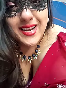 Snapshot of AgniPriya chatting on 09/28/25, 06:35 AgniPriya online show from 09/28/25, 06:35