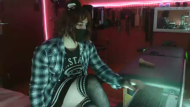 Ginny-the-bdsm-nympho online show from 01/18/26, 06:12