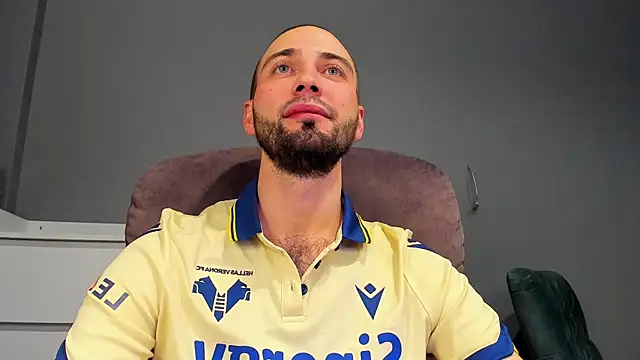 A              online show from 11/17/25, 12:55