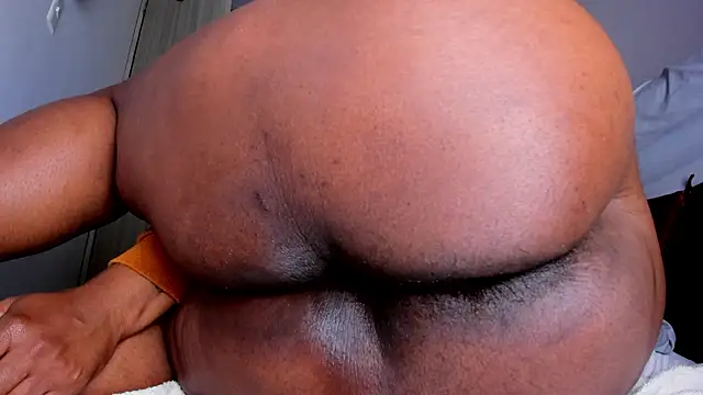 Snapshot of Skarleth69 chatting on 02/06/26, 02:49 Skarleth69 online show from 02/06/26, 02:49