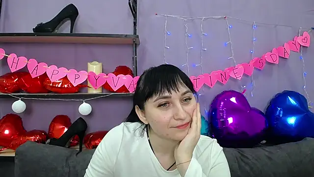 NinaFlawlees online show from 02/06/25, 02:33