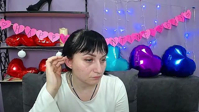 NinaFlawlees online show from 02/06/25, 05:35