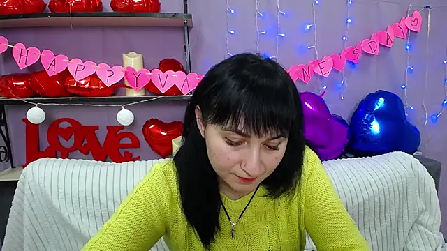 NinaFlawlees online show from 02/07/25, 07:17