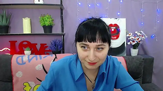 NinaFlawlees online show from 03/11/25, 07:25