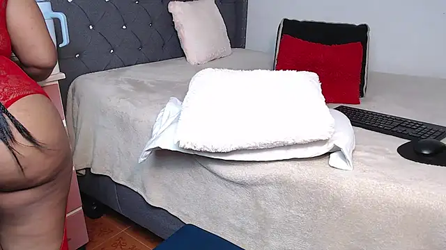 Snapshot of CanndyBrunett chatting on 03/20/26, 02:33 CanndyBrunett online show from 03/20/26, 02:33