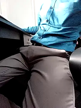 robinsan1010 online show from 03/20/25, 12:11