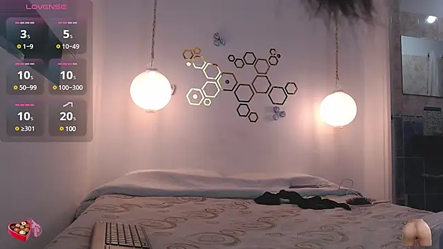 adriscute online show from 03/15/25, 02:03