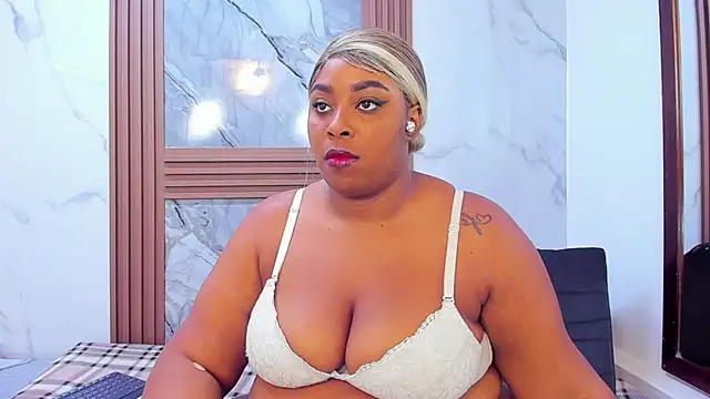 HannyMansonh online show from 02/13/25, 06:41