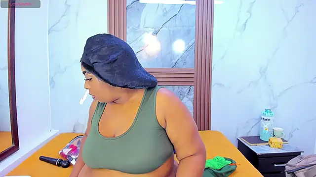 HannyMansonh online show from 10/22/25, 04:02