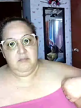 Snapshot of vanessa_romero44 chatting on 01/21/25, 07:28 vanessa romero44 online show from 01/21/25, 07:28