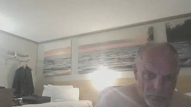 Snapshot of 505Lookin4W2fwb chatting on 04/30/26, 03:29 505Lookin4W2fwb online show from 04/30/26, 03:29
