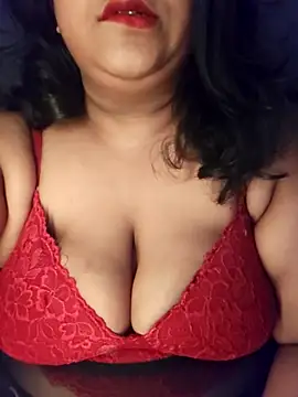 Snapshot of sassy_horny chatting on 03/18/25, 03:31 sassy horny online show from 03/18/25, 03:31