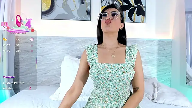 nayelii d online show from 06/17/26, 11:56