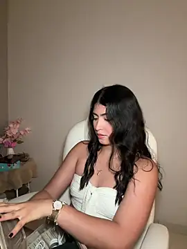 Gaby zahir  online show from 12/28/24, 12:47