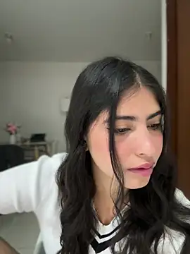 Gaby zahir  online show from 03/12/25, 09:34