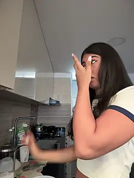 Gaby zahir  online show from 12/21/25, 01:18