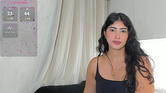Gaby zahir  online show from 05/07/26, 03:23