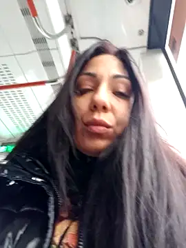 Snapshot of LeticiaWoods chatting on 12/03/24, 08:38 LeticiaWoods online show from 12/03/24, 08:38