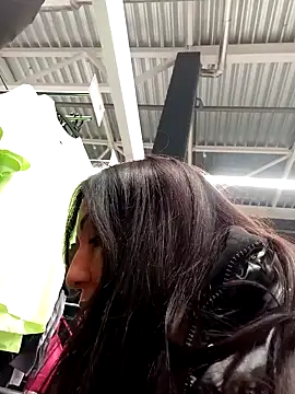 Snapshot of LeticiaWoods chatting on 12/14/24, 05:36 LeticiaWoods online show from 12/14/24, 05:36