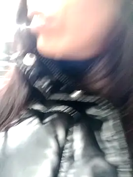 Snapshot of LeticiaWoods chatting on 12/29/24, 04:30 LeticiaWoods online show from 12/29/24, 04:30