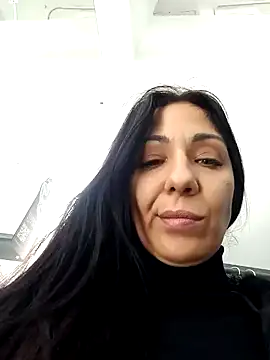 Snapshot of LeticiaWoods chatting on 01/24/25, 10:43 LeticiaWoods online show from 01/24/25, 10:43