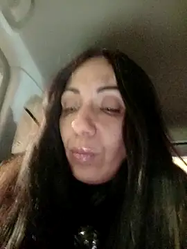 Snapshot of LeticiaWoods chatting on 02/15/25, 08:33 LeticiaWoods online show from 02/15/25, 08:33