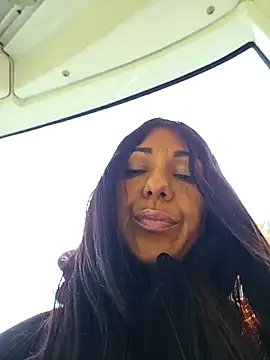 Snapshot of LeticiaWoods chatting on 09/30/25, 09:25 LeticiaWoods online show from 09/30/25, 09:25