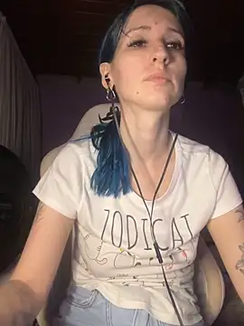 Snapshot of bunnydark00 chatting on 03/04/26, 05:24 bunnydark00 online show from 03/04/26, 05:24