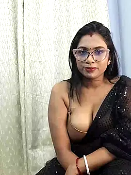 Queen Dolly online show from 09/27/25, 06:02