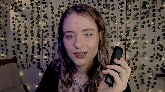 Snapshot of risha_laas chatting on 01/30/25, 06:21 risha laas online show from 01/30/25, 06:21