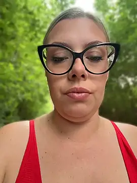 EvaWelly online show from 06/04/26, 03:40