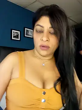 Lashmy111 online show from 02/04/25, 06:57