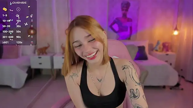 LITTLE-VIVI online show from 01/24/25, 04:05