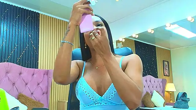 BARBIE BROWNN online show from 06/12/26, 01:54