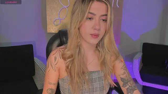 EveBensonX online show from 11/14/25, 12:48