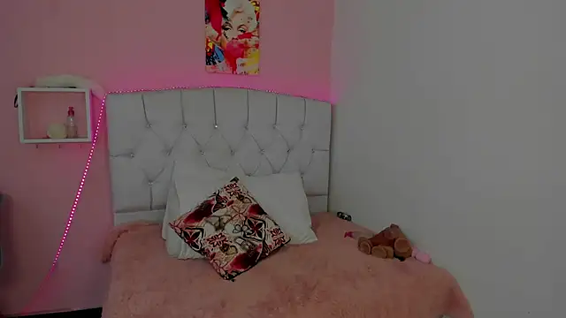 18candys online show from 05/20/26, 02:23