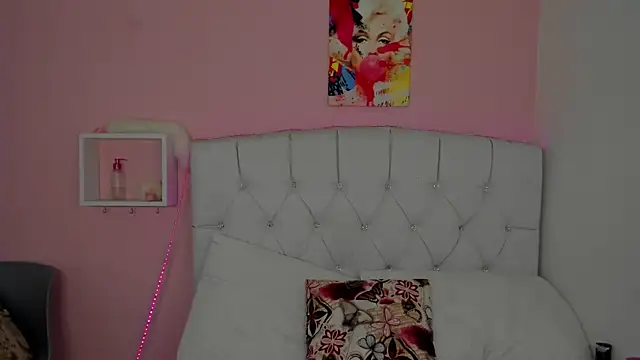 18candys online show from 06/29/26, 10:32