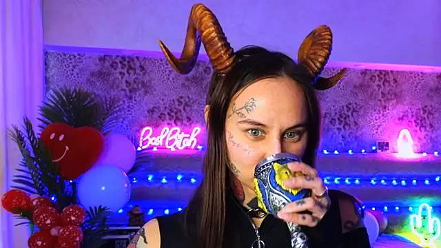 Cool Freak  online show from 02/21/25, 11:11