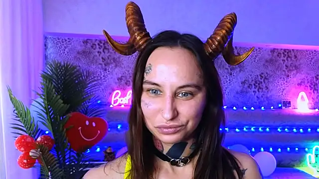 Cool Freak  online show from 02/24/25, 10:48