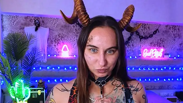 Cool Freak  online show from 09/21/25, 10:17