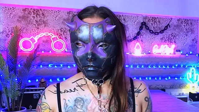 Cool Freak  online show from 10/04/25, 10:13