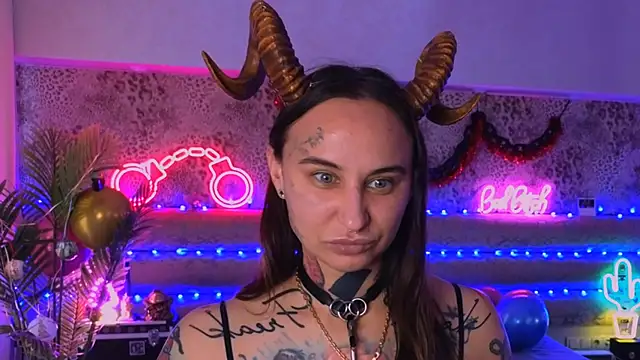 Cool Freak  online show from 11/29/25, 10:29