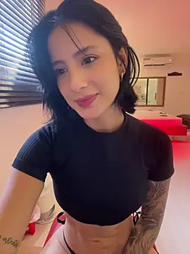 Snapshot of Ale_Lewis chatting on 01/02/25, 08:24 Ale Lewis online show from 01/02/25, 08:24