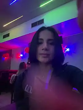 Snapshot of Ale_Lewis chatting on 10/31/25, 11:28 Ale Lewis online show from 10/31/25, 11:28