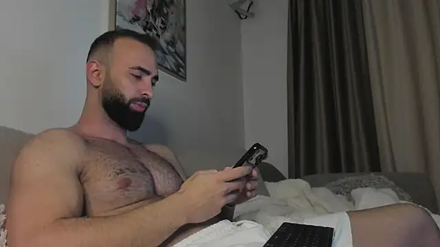 MichaelMasterss online show from 12/17/25, 09:10