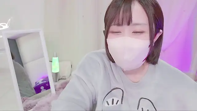 Yuu  k online show from 01/11/25, 05:07